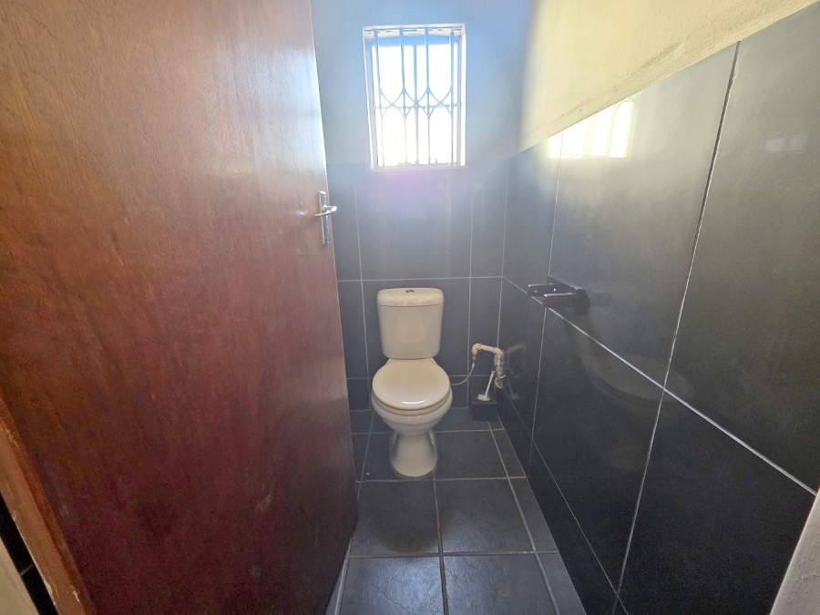 3 Bedroom Property for Sale in Oranjeville Free State